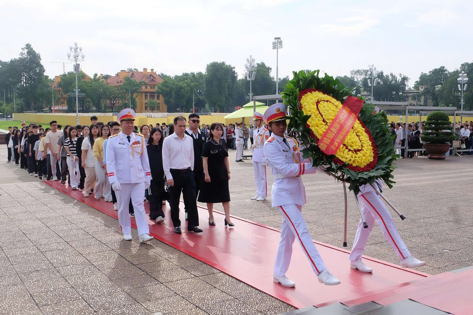 Lan tỏa tinh thần học tập, làm theo Bác trong năm nhiều dấu ấn chính trị
